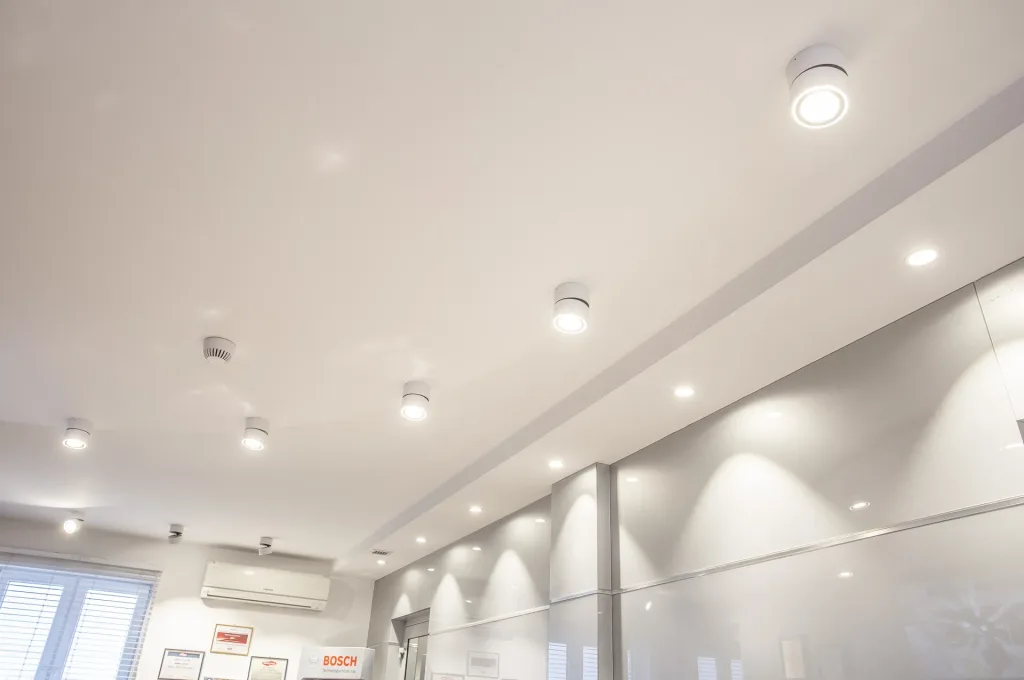 Woliński Diesel Centrum Lublin – oświetlenie Mistic Lighting, zdjęcie 6