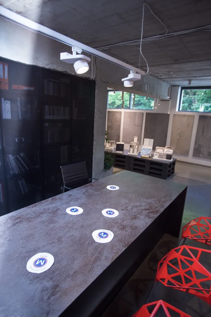 SHOWROOM INTERIO – oświetlenie Mistic Lighting, zdjęcie 17