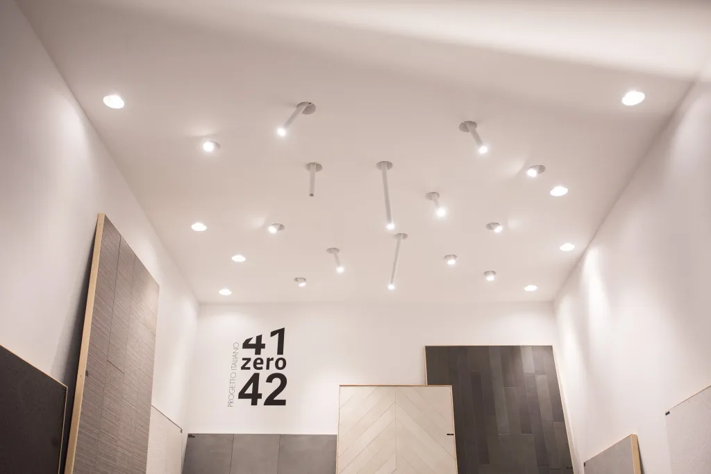SHOWROOM INTERIO – oświetlenie Mistic Lighting, zdjęcie 6