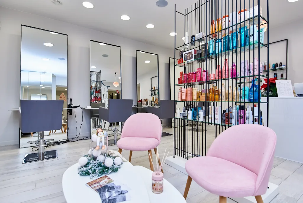 PLATINIUM hair design w Lublinie – oświetlenie Mistic Lighting