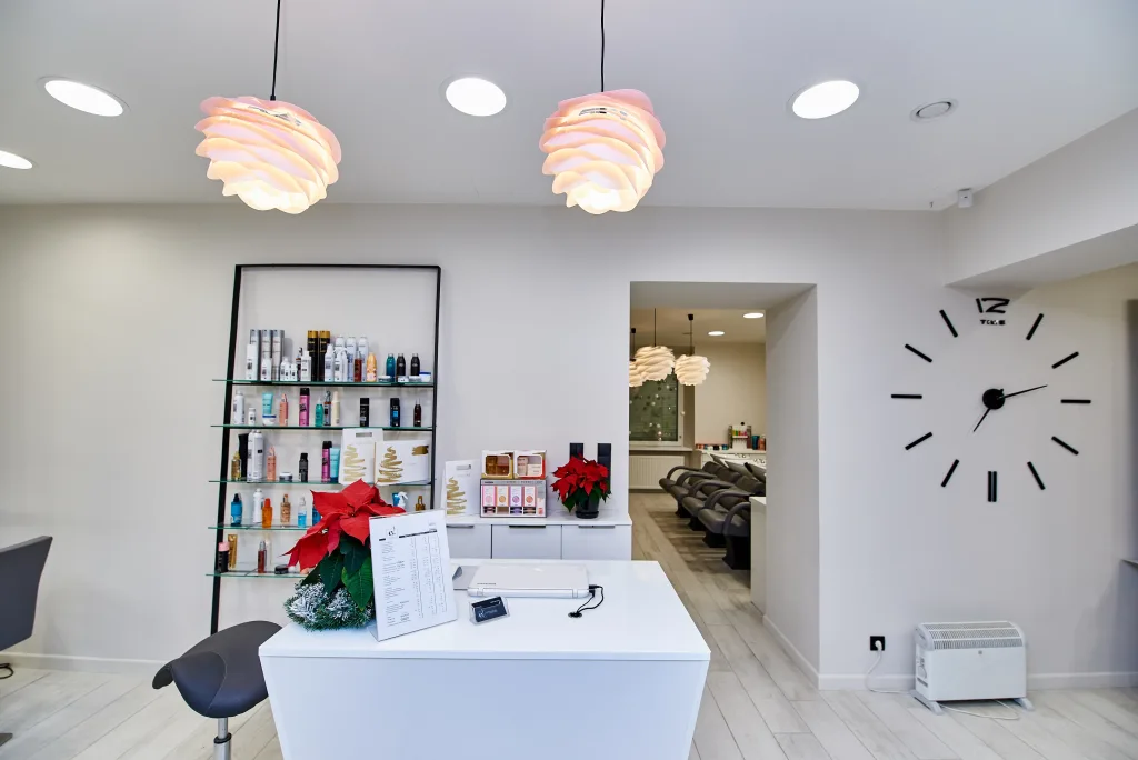 PLATINIUM hair design w Lublinie – oświetlenie Mistic Lighting, zdjęcie 10