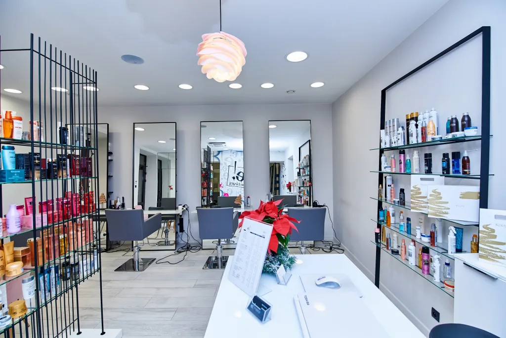 PLATINIUM hair design w Lublinie – oświetlenie Mistic Lighting, zdjęcie 11