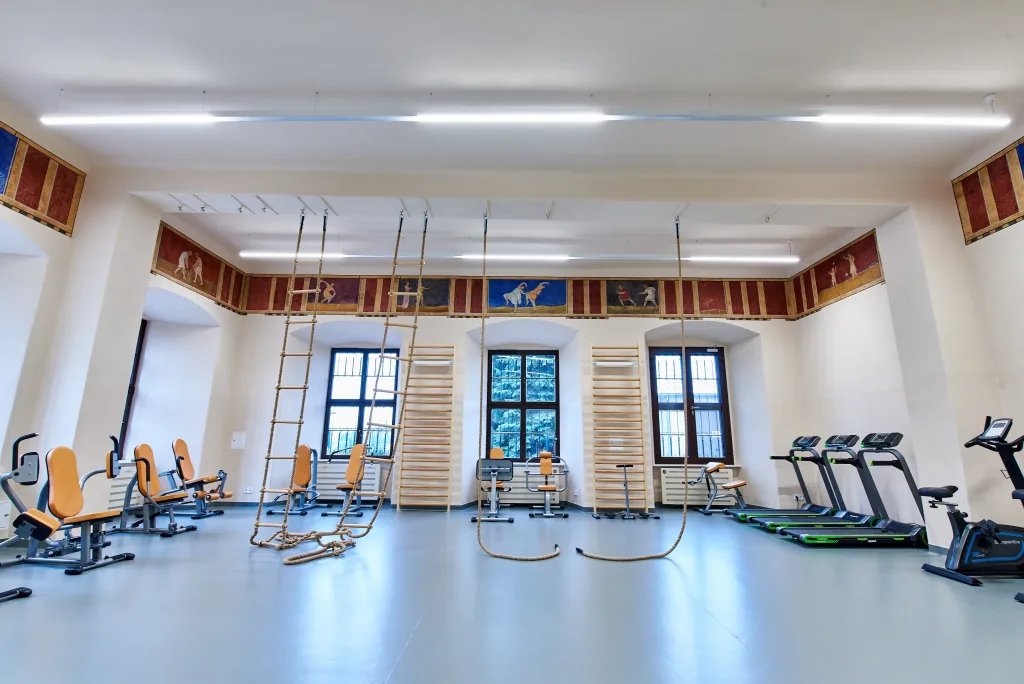 Szkoła Urszulanek w Lublinie – oświetlenie Mistic Lighting, zdjęcie 10