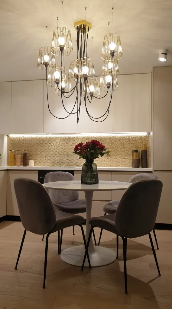 Krzysztof Miruć - "ZGŁOŚ  REMONT VI" w HGTV - odcinek III – oświetlenie Mistic Lighting, zdjęcie 11