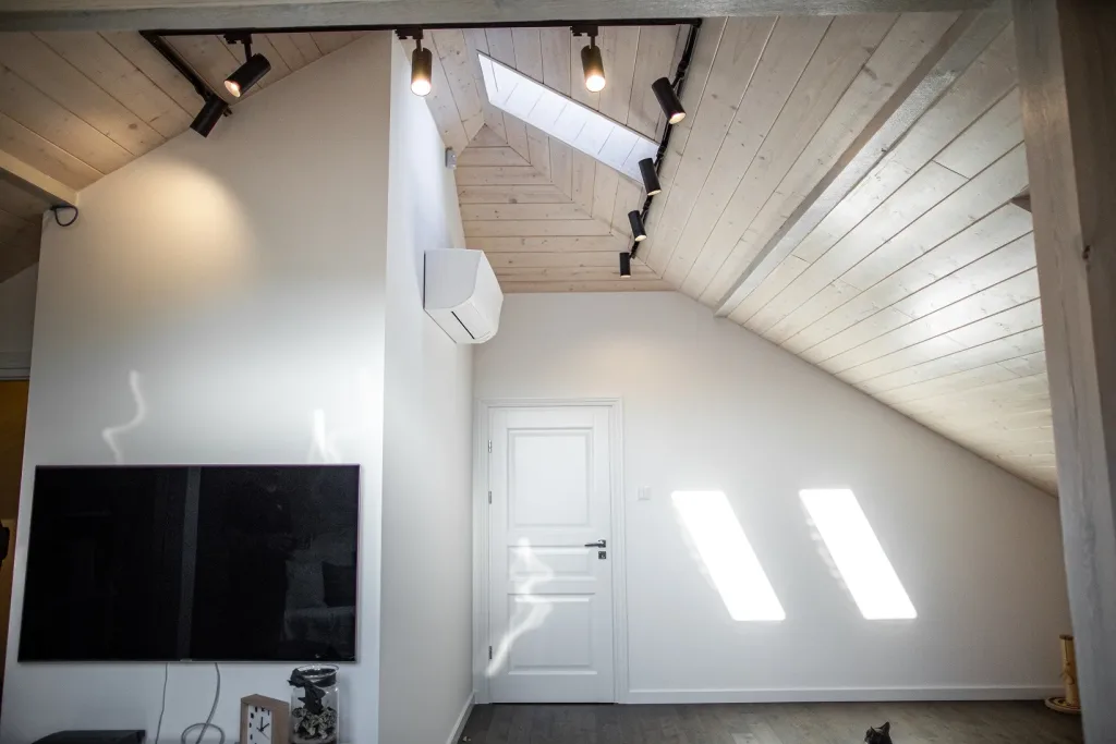 Dom jednorodzinny na warszawskim Wilanowie – oświetlenie Mistic Lighting, zdjęcie 7