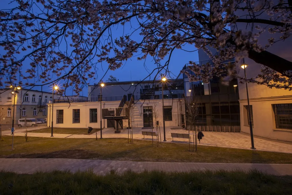 Centrum Komiksu i Narracji Interaktywnej w EC1 Łódź – oświetlenie Mistic Lighting, zdjęcie 10