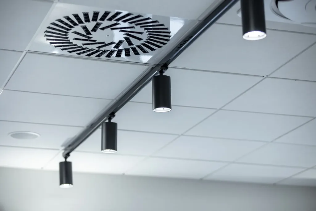 Centrum Komiksu i Narracji Interaktywnej w EC1 Łódź – oświetlenie Mistic Lighting, zdjęcie 12